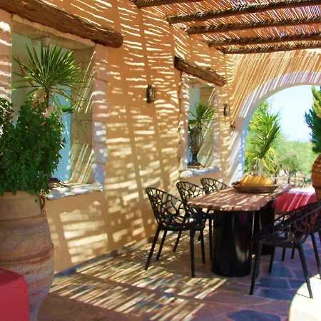 Hacienda Private Pool With Jacuzzi And Sauna Villa *