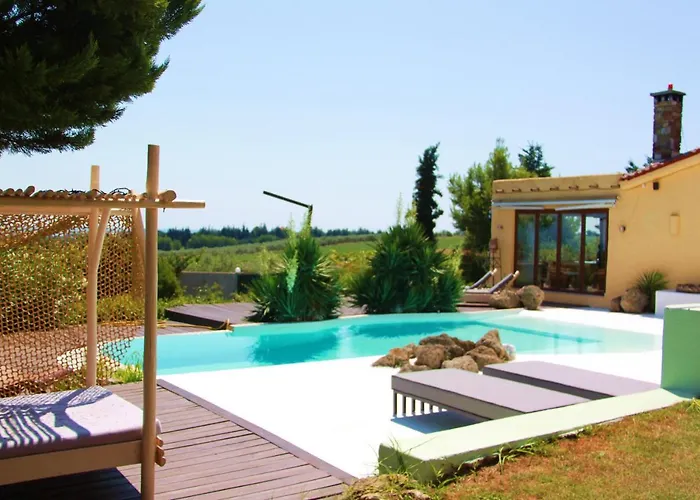 Hacienda Private Pool With Jacuzzi And Sauna Villa *