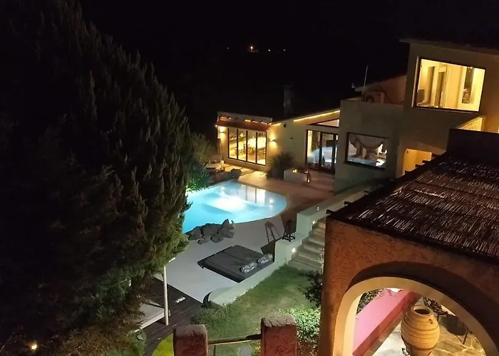 Hacienda Private Pool With Jacuzzi And Sauna