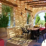 Hacienda Private Pool With Jacuzzi And Sauna Villa *