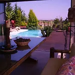 Hacienda Private Pool With Jacuzzi And Sauna Villa *