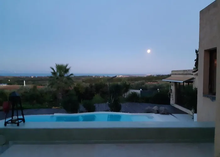 Hacienda Private Pool With Jacuzzi And Sauna فيلة